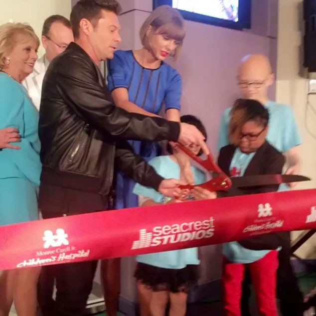 Ryan Seacrest, Taylor Swift Ryan Seacrest, Taylor Swift